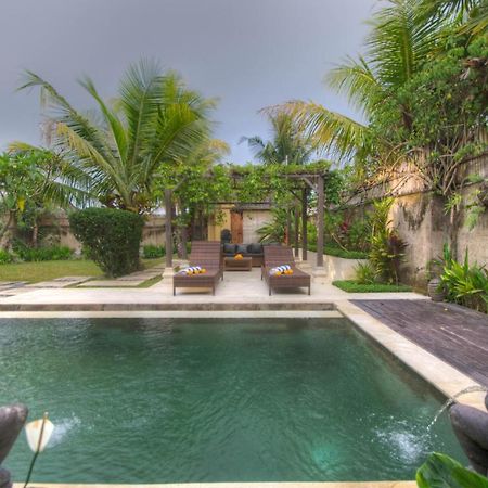 Villa Kami Ubud ภายนอก รูปภาพ