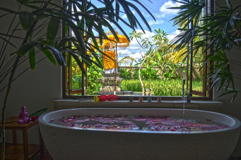 Villa Kami Ubud ภายนอก รูปภาพ