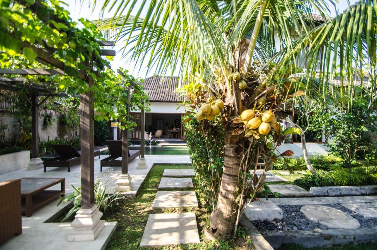 Villa Kami Ubud ภายนอก รูปภาพ